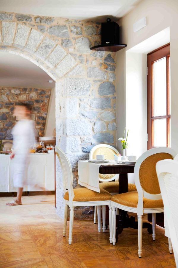 Petritis Guesthouse Oítilon Buitenkant foto