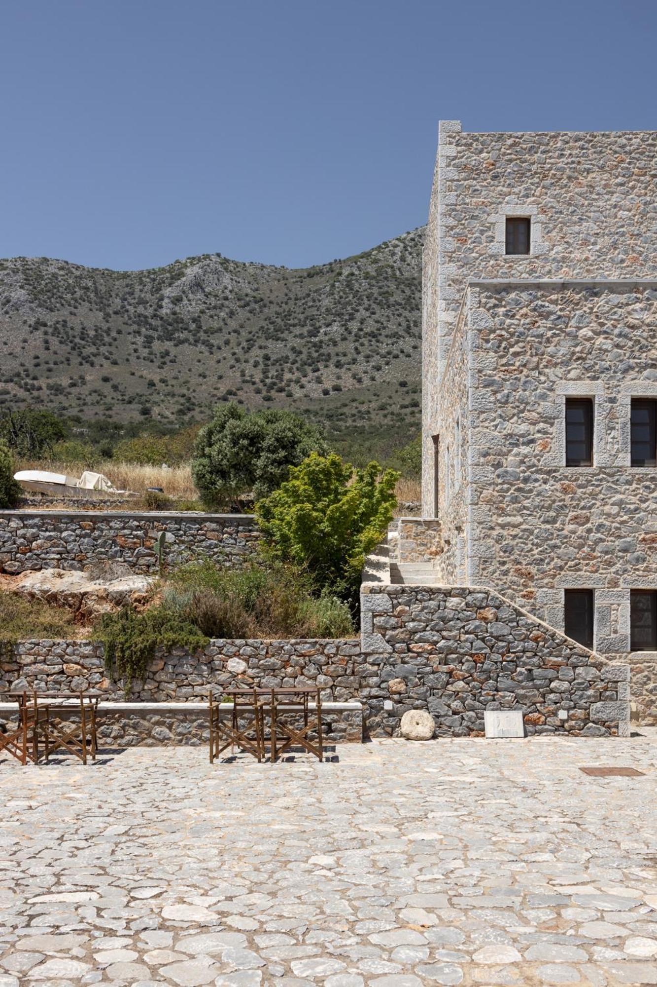 Petritis Guesthouse Oítilon Buitenkant foto